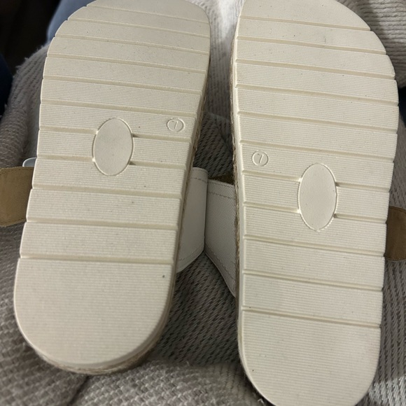 NEW Bjorndal White Penelope Thong Sandals, Cork insole, White & Jute Bottoms Sz7 - Picture 9 of 11